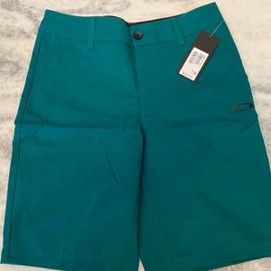 Oakley Chino Golf Shorts